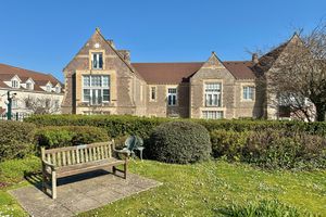 Communal Gardens- click for photo gallery